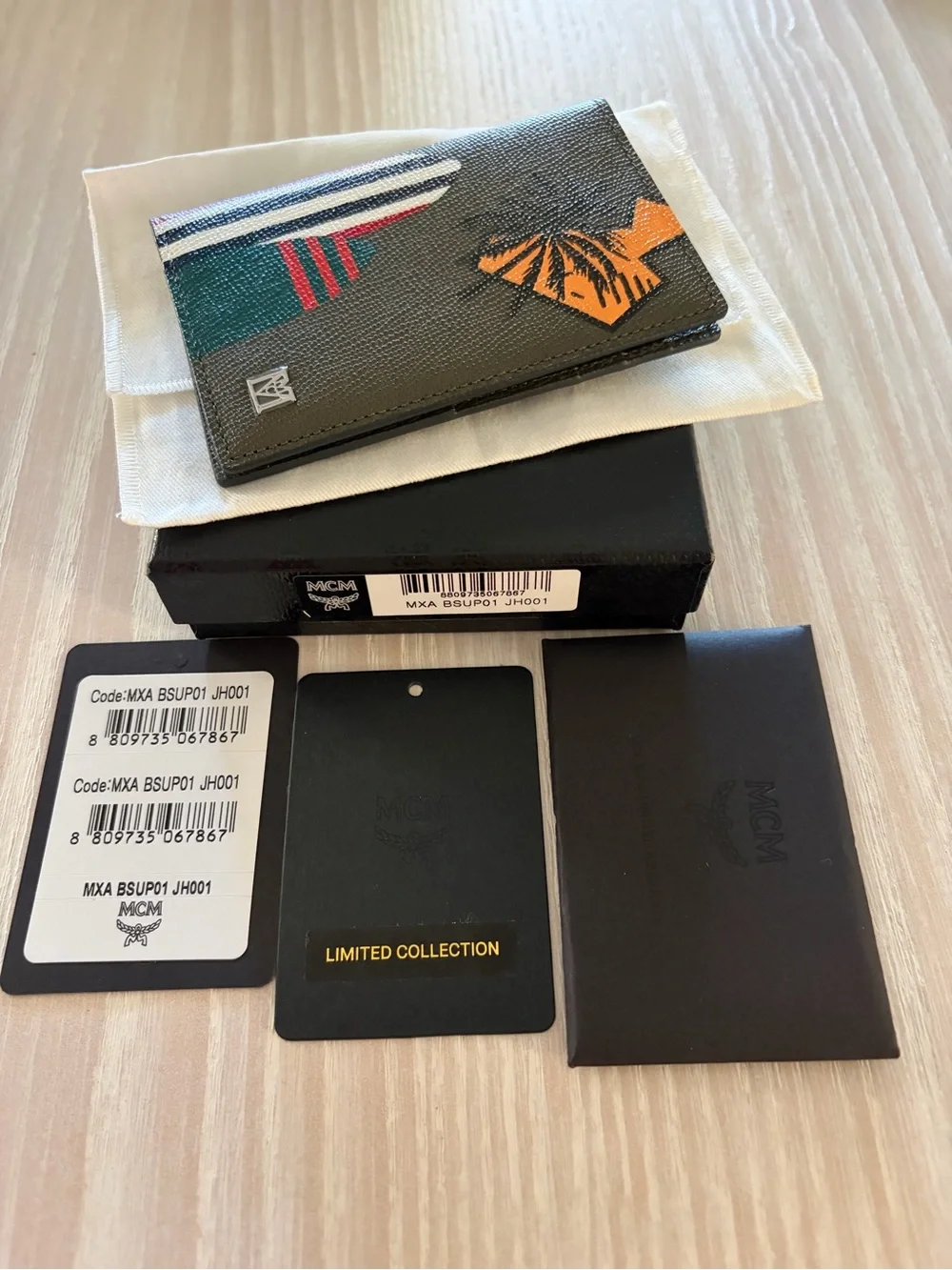 NIB MCM Bifold Grained Leather Casual Men's Wallet in Sea Turtle Limited Edition